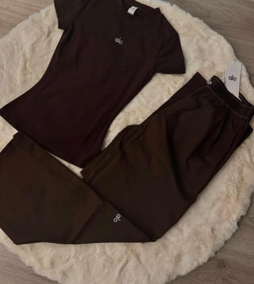  — alo tracksuit
