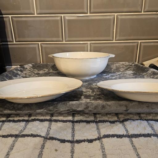  — Alfred making bowl and 2 soup bowls