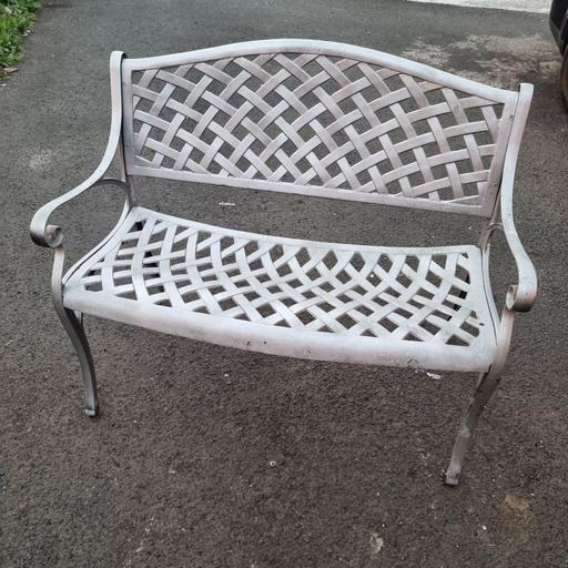  — lazy susan garden bench 2 seater
