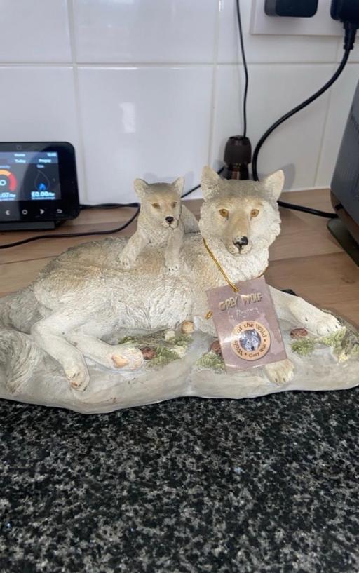 — Wolf ornament 
