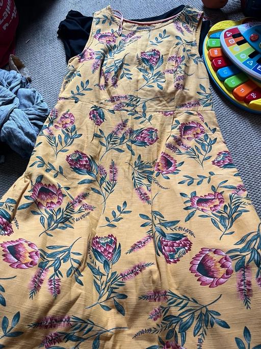  — Size 14 smart Maine midi length dress