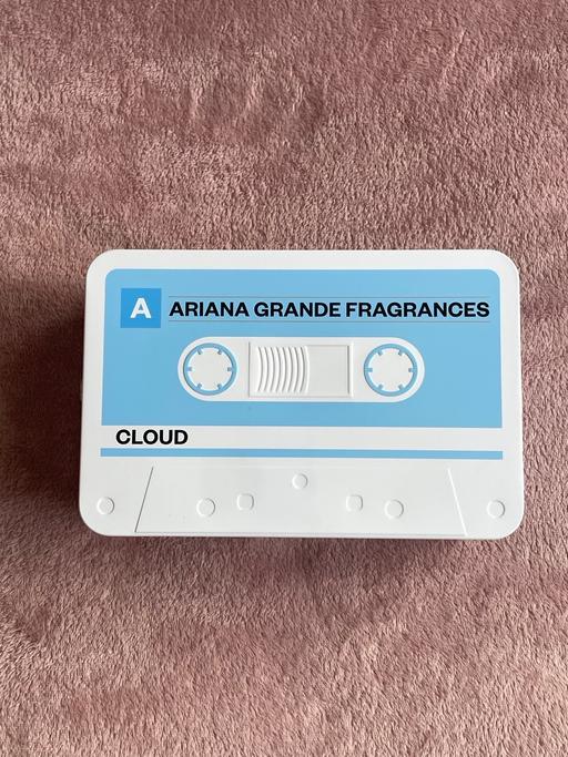  — Ariana Grande Empty Metal Box with Lid