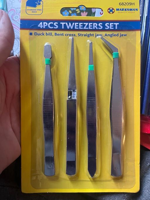  — Tweezer set
