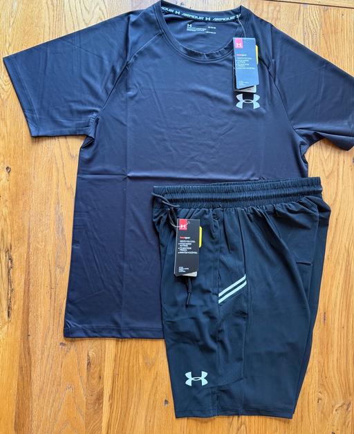  — Black Under Armour Set . Size Large
