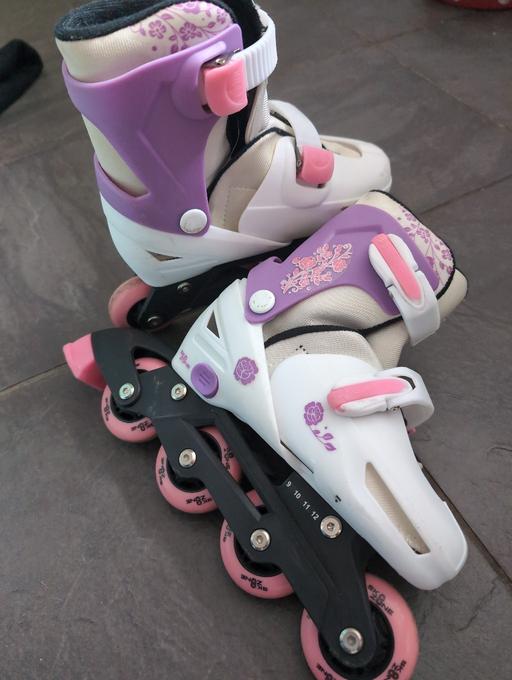  — adjustable skates
