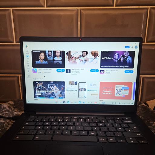  — LENOVO IdeaPad Slim 3 14" Chromebook - 64 GB