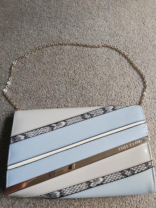  — River island bag