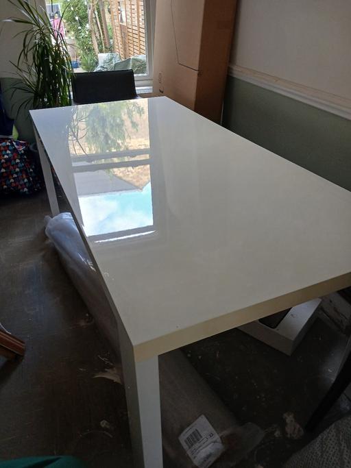  — large habitat table