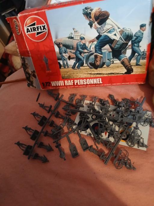  — 1,72 wwll raf personel