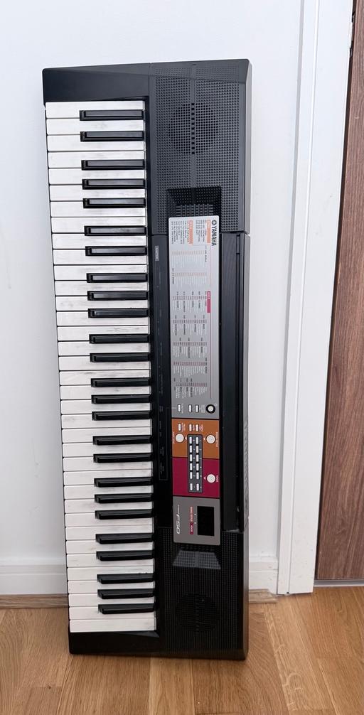  — Yamaha PSR-F50 portable keyboard