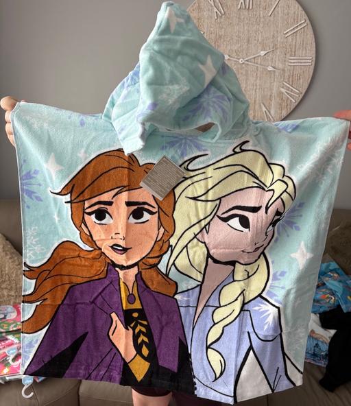  — Frozen poncho towel