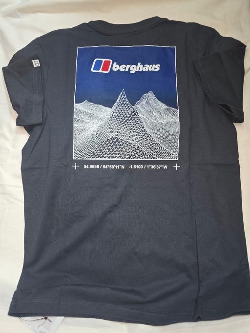  — navy blue berghaus T size M