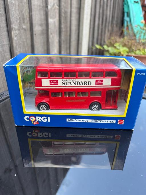  — Corgi London bus