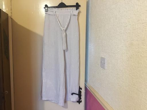  — Ladies Wide Leg Thin Trousers size 8