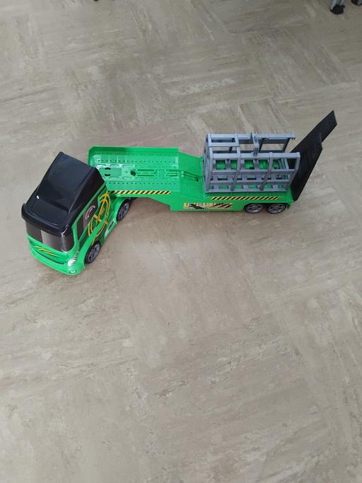  — Dinosaur Lorry.