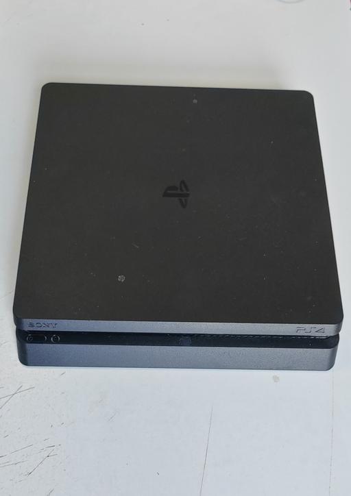  — Full PS4 Slim Gaming Setup + 32" Samsung TV 
