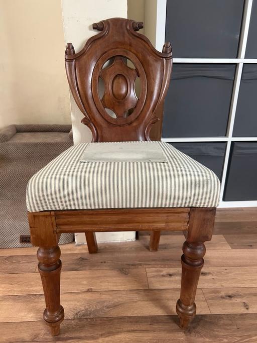  — Beautiful vintage chair