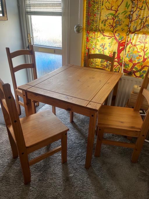 — Table & 4 chairs