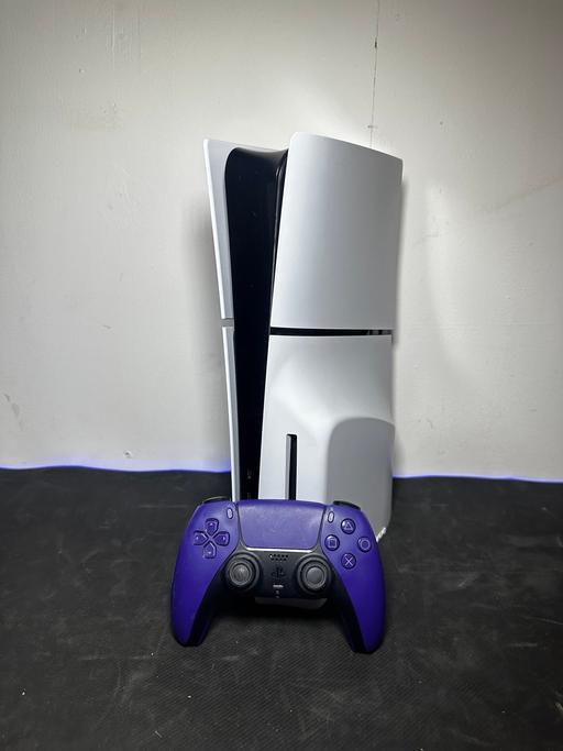  — PS5 Slim Disc Edition 1TB 4K + Controller