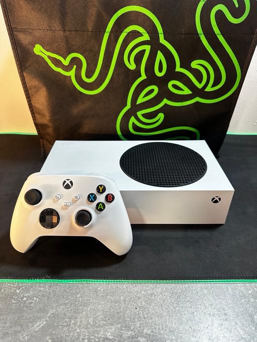  — Xbox Series S 512GB Console + Controller