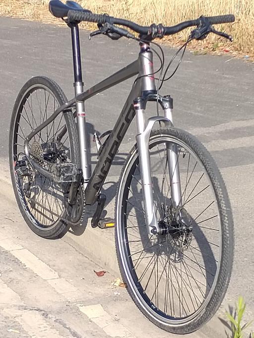  — Unisex Hybrid Norco FXR 2. Great Condition. P