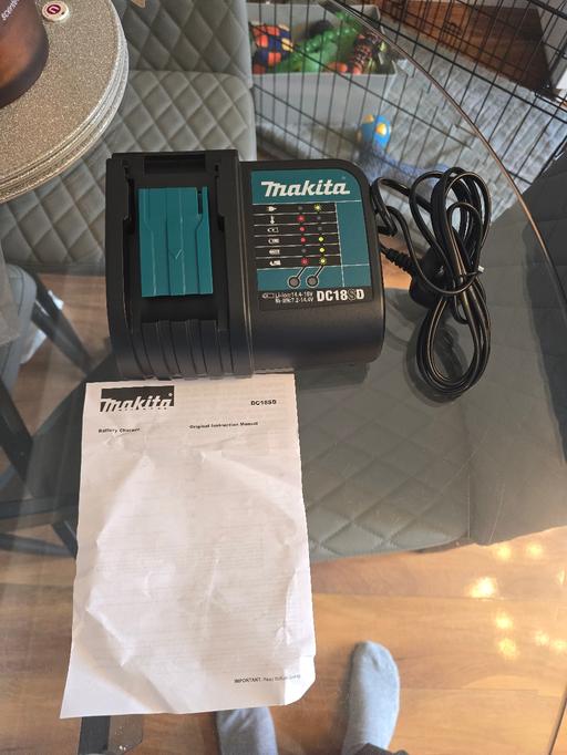  — Makita DC18SD Battery Charger 220V-240V 50-60