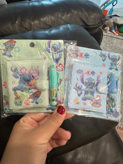  — 2x Stitch small notebook with pen