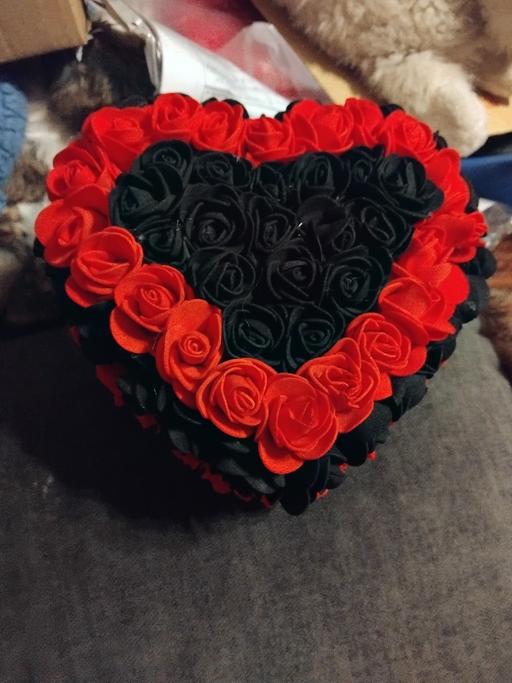  — heart shaped MaN utd  rose heart