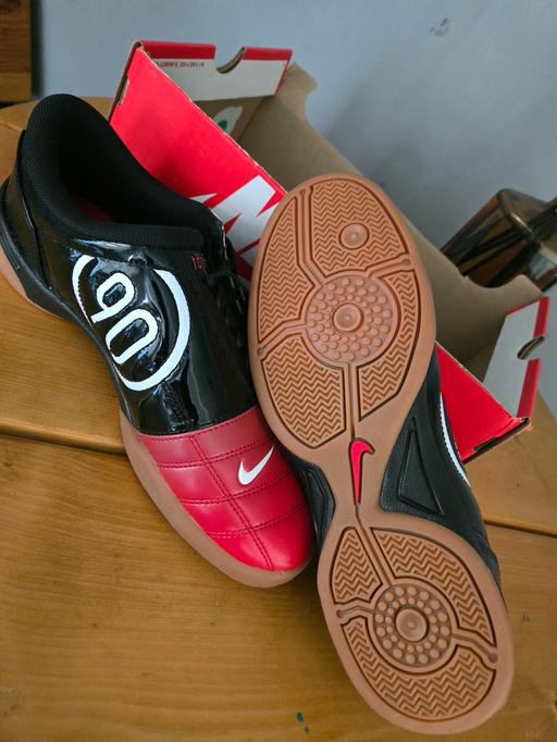  — total 90s trainers