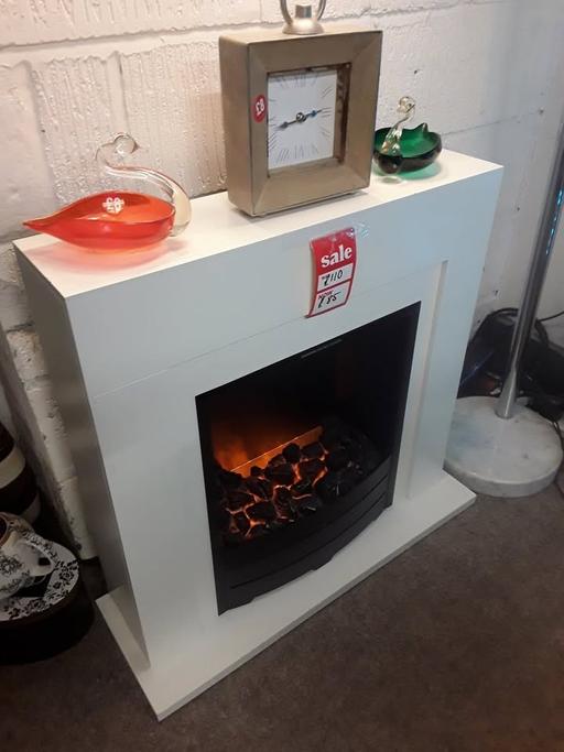  — White fire surround & electric fire