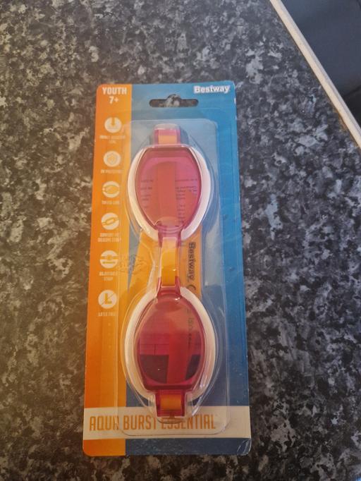  — brand new kids swimming goggles