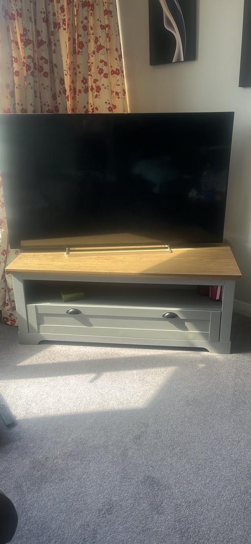  — Tv cabinet
