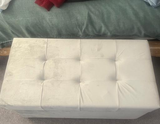  — Storage box bench