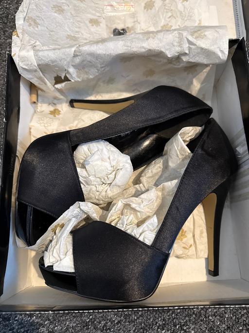  — Satin Heels 👠