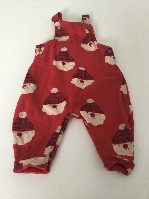  — Dungarees age 6/9months