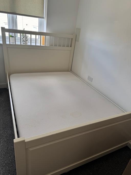  — IKEA double bed