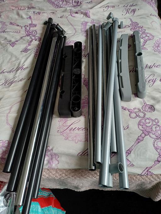  — 2 clothes rails