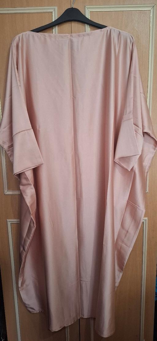  — Dubai silk batwing abaya