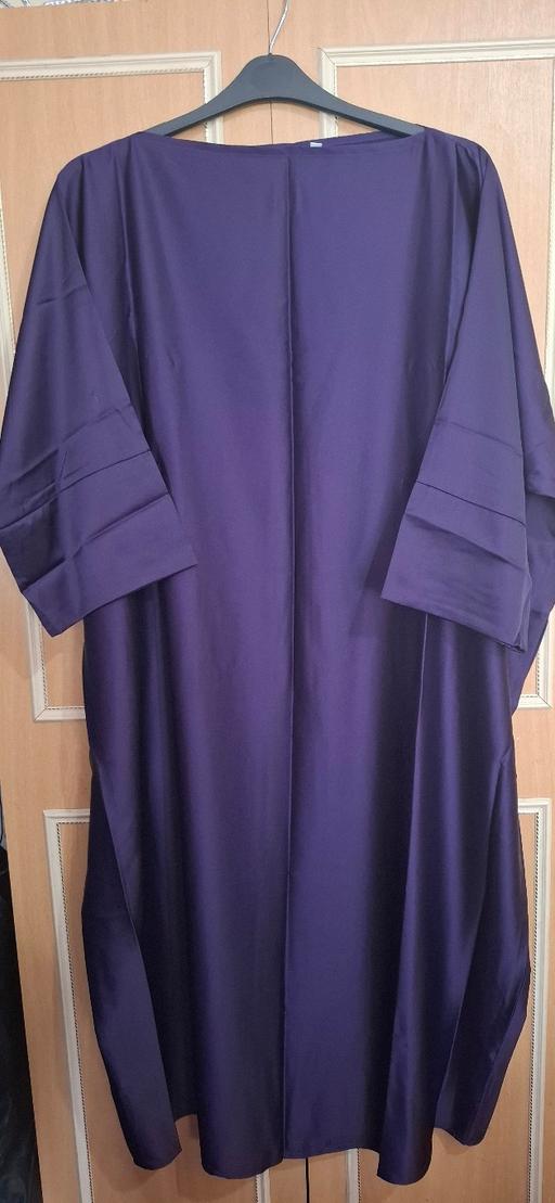  — Dubai silk batwing abaya