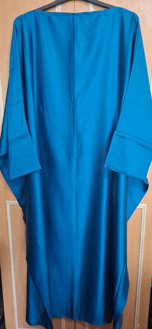  — Dubai silk batwing abaya