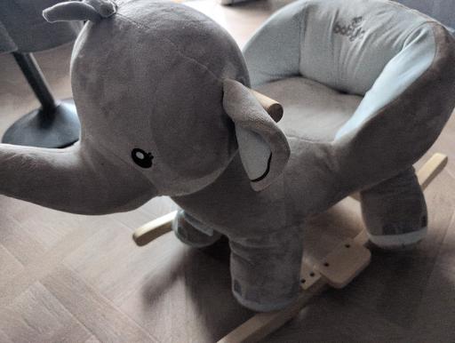  — babylo rocking elephant