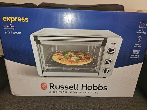  — Russell Hobbs express air fry mini oven