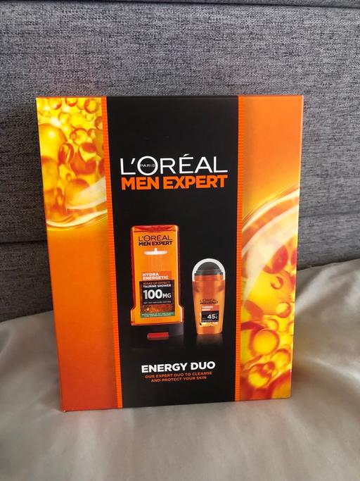  — Gift set