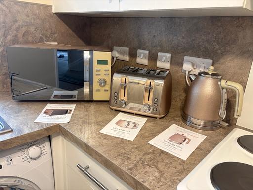  — Stylish Kitchen Appliance Set