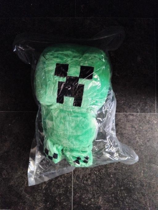  — minecraft teddy with suction pad for window