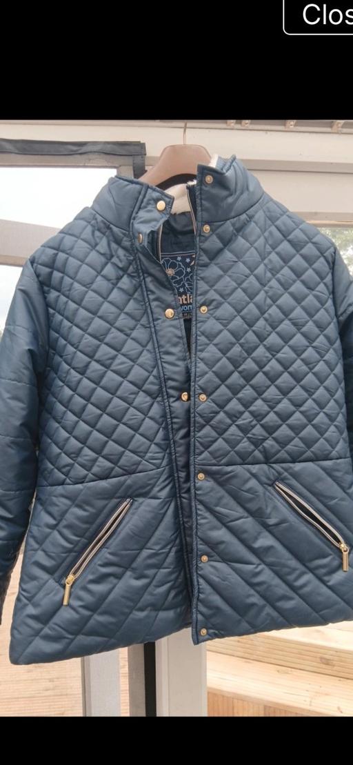  — women's atlas jacket size M