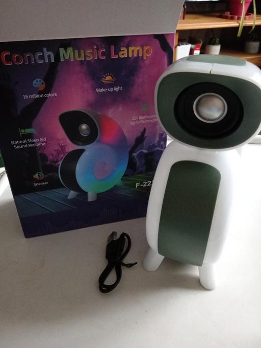  — brand new Conch music lamp set