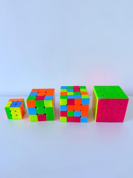  — 4 x Colour Puzzle Cubes Set