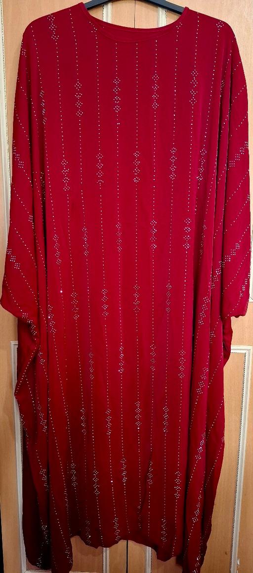  — Embellished batwing abaya