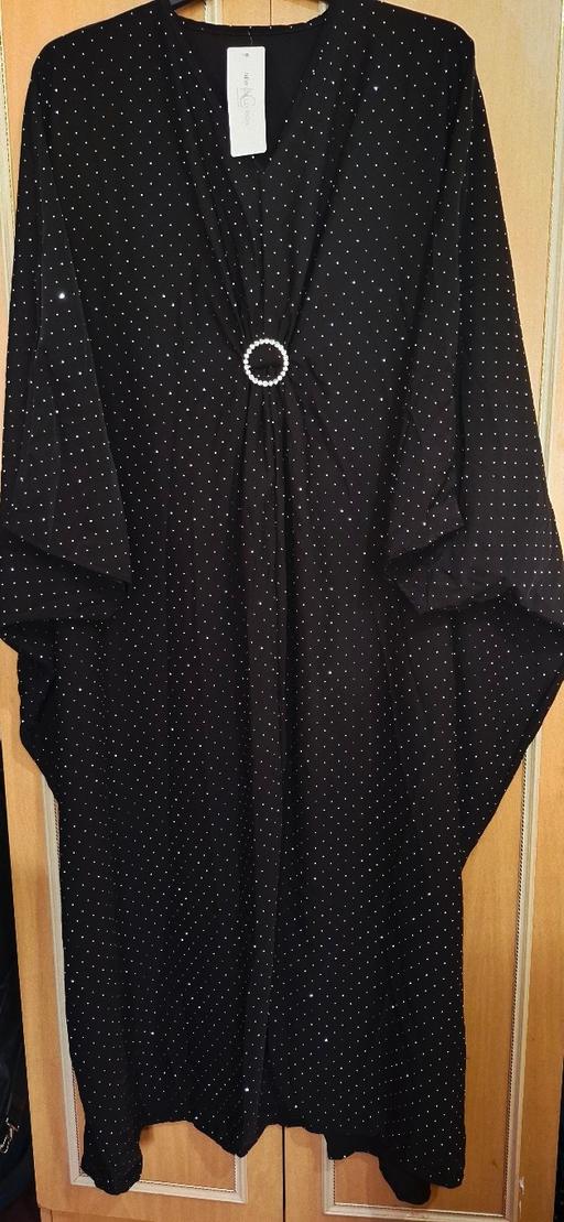  — Embellished batwing abaya